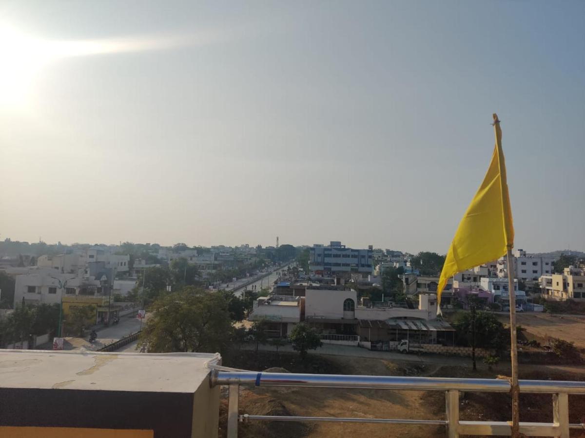 Hotel Hariram Tower Wardha Luaran gambar