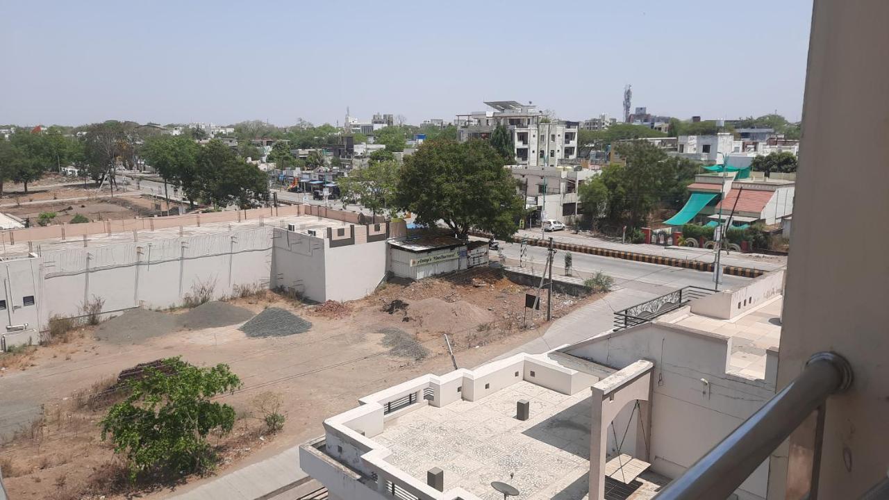Hotel Hariram Tower Wardha Luaran gambar