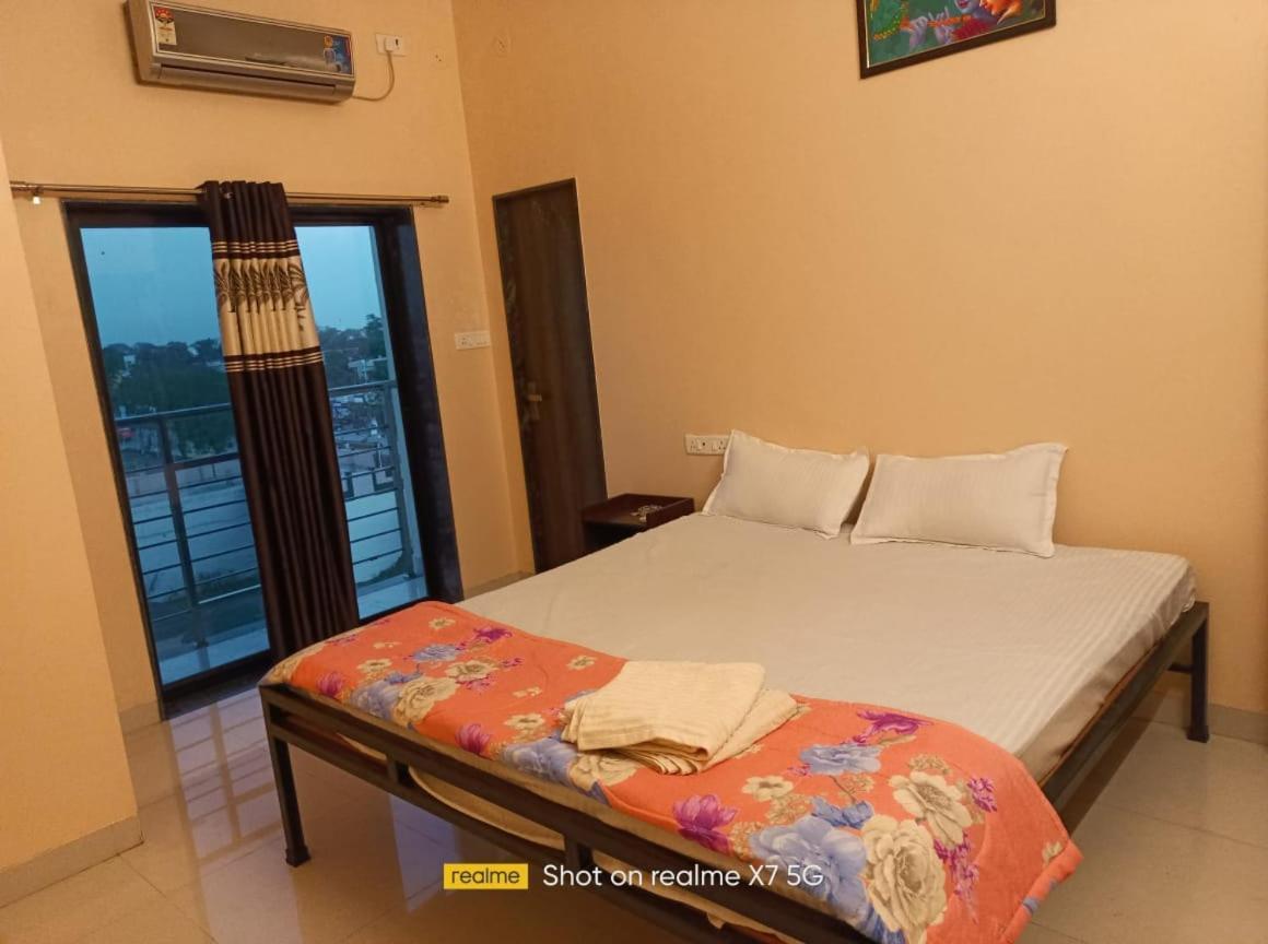 Hotel Hariram Tower Wardha Luaran gambar