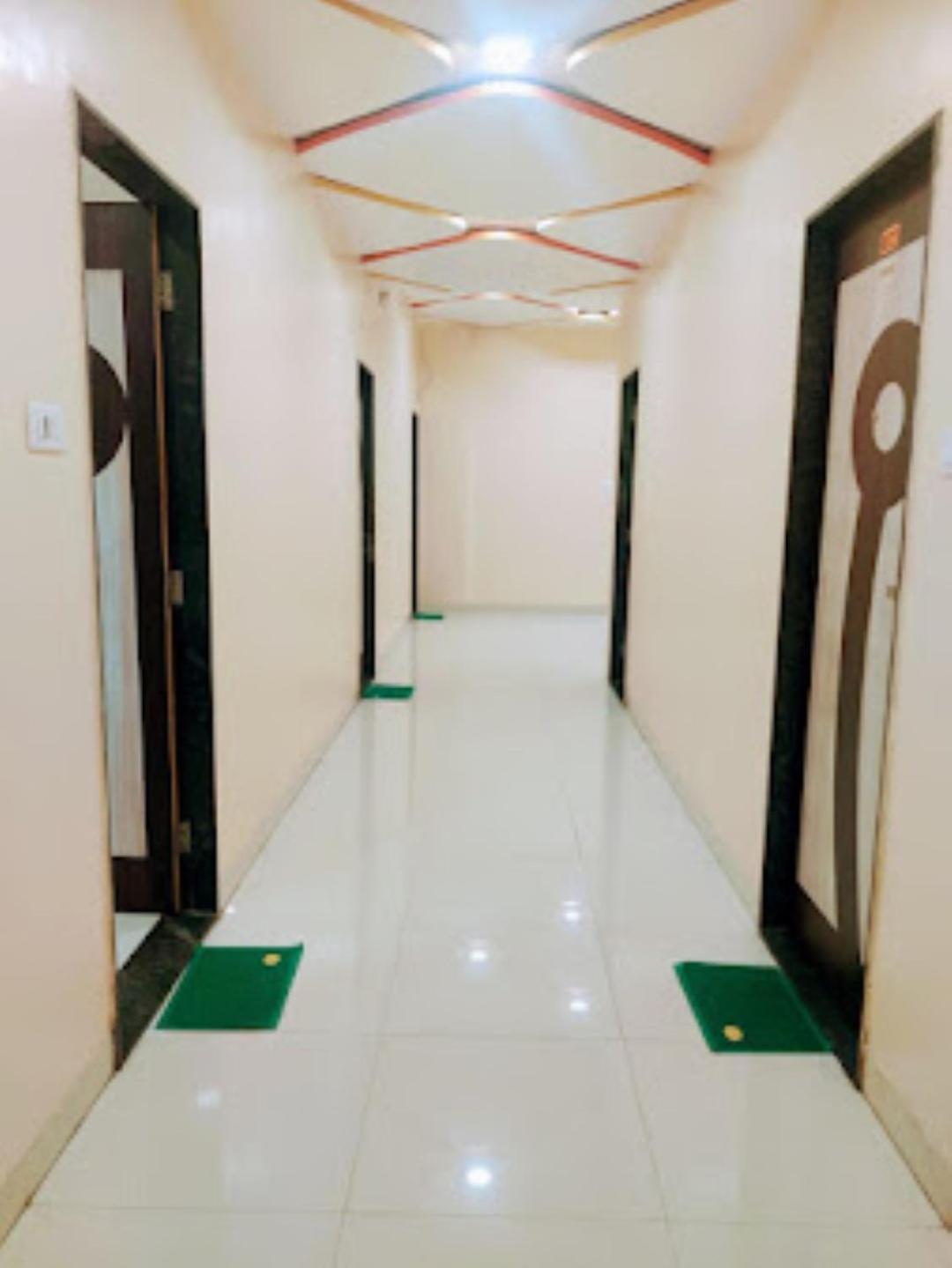 Hotel Hariram Tower Wardha Luaran gambar